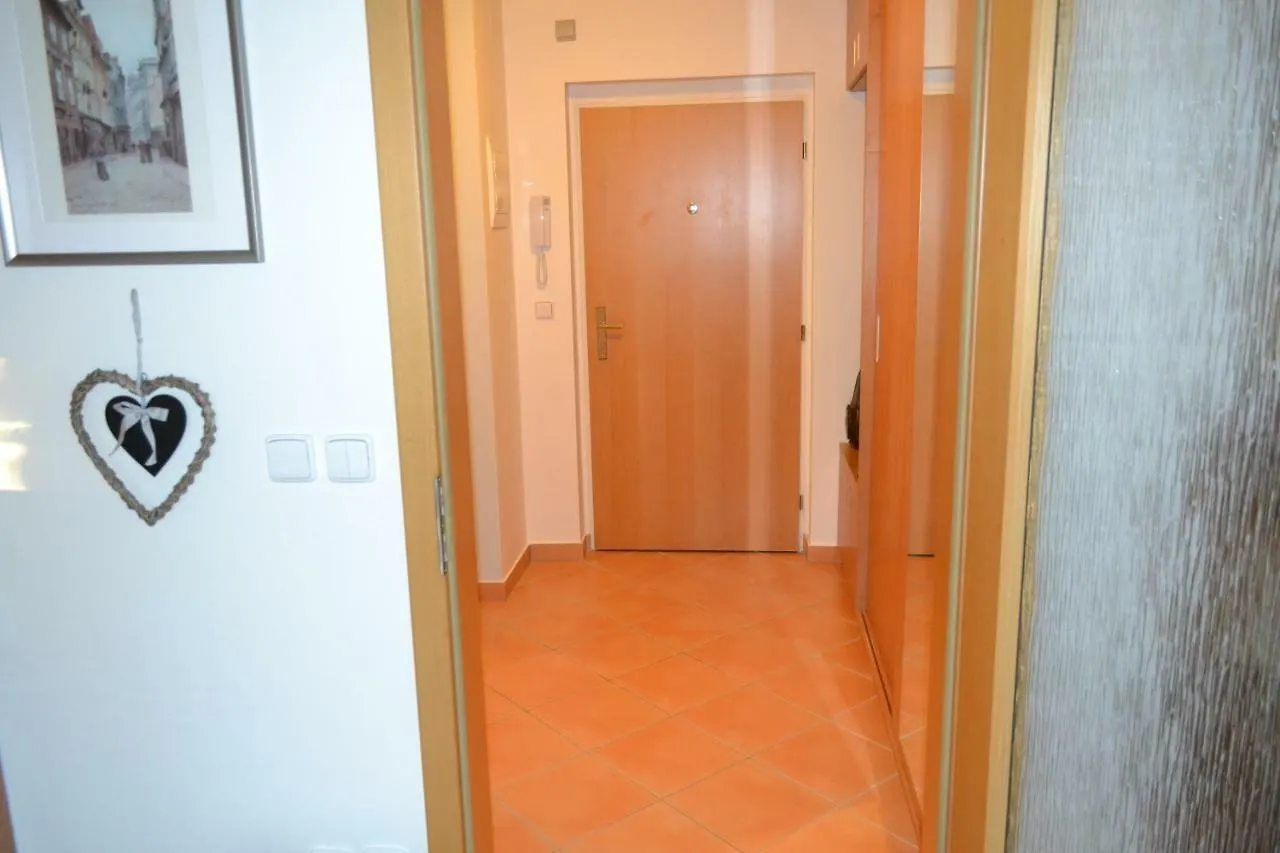 프라하 Flat In The Countryside 아파트 체코